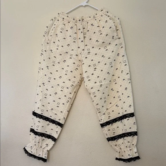 Strawberry Western women’s floral bloomer sweatpants size XS - Picture 1 of 3